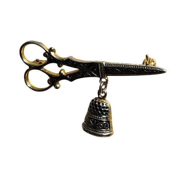 Vintage Gold & Silver Scissors Brooch Dangling Thimble Charm Made In Spain 2" - Picture 7 of 7